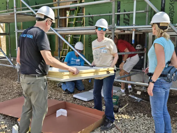 Volunteers at H4H Twin Cities Demo Site